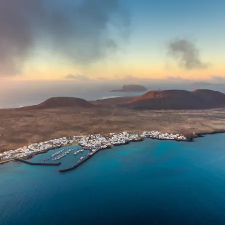 Arbol Del Sol Playa Blanca (Lanzarote)